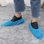 SGODDE 100PCS/Lot Disposable Overshoes Shoe Care Kits Plastic Rain Waterproof Shoe Covers Boot Covers For 34-46 Yard